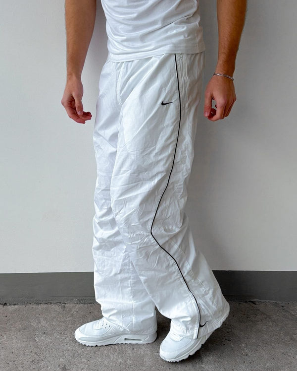 TRACKPANTS