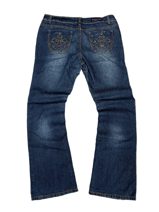 Miss Me Bootcut Jeans – Medium Wash, Fleur Embroidered Pockets